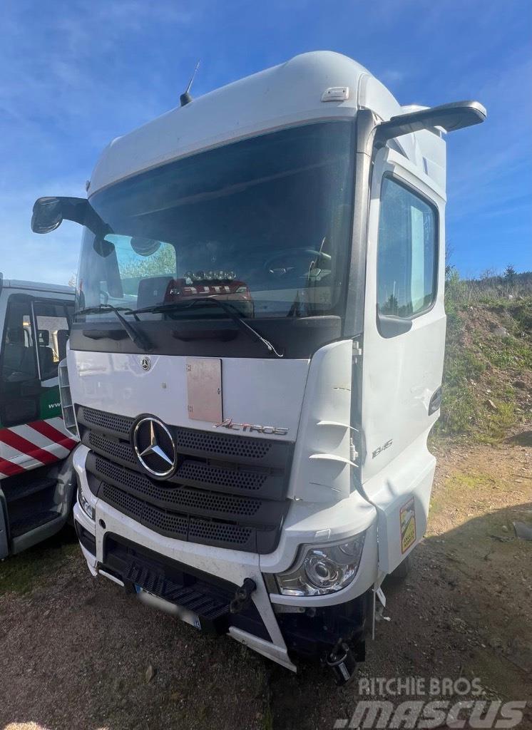 Mercedes-Benz Actros 1845 LS *ACCIDENTE*DAMAGED*UNFALL* Τράκτορες