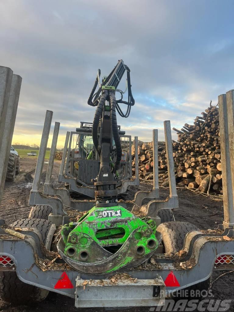 Valtra 6550 Hi Tec Tractor c/w Botex XL Pro 14 Trailer Μεταφορείς ξυλείας