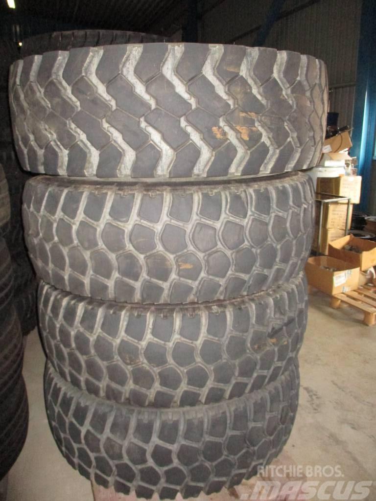  Michelin/Continental M+S 395/85R20 Ελαστικά και ζάντες