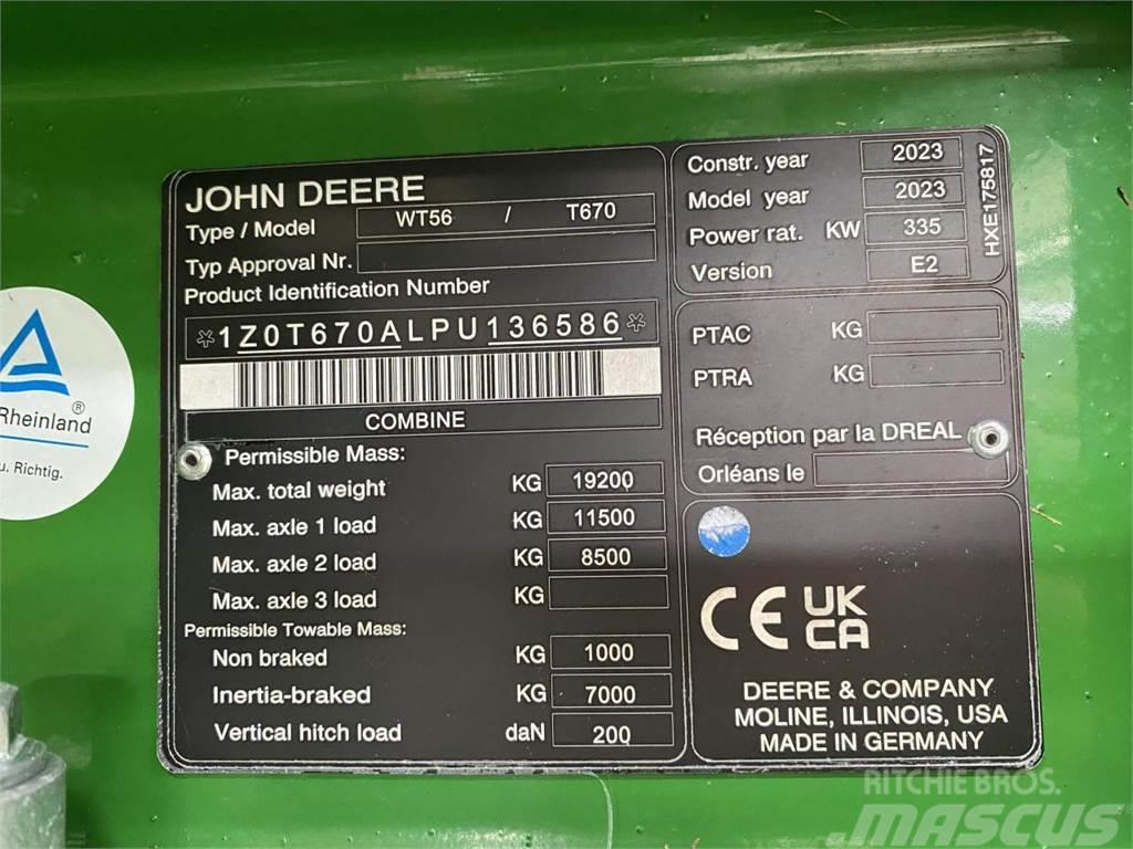 John Deere T670 (MY23) Θεριζοαλωνιστικές μηχανές