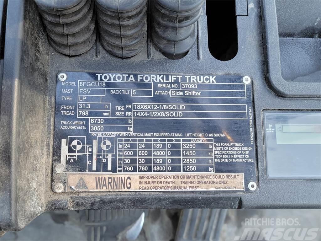 Toyota 8FGCU18 Περονοφόρα ανυψωτικά κλαρκ με φυσικό αέριο LPG