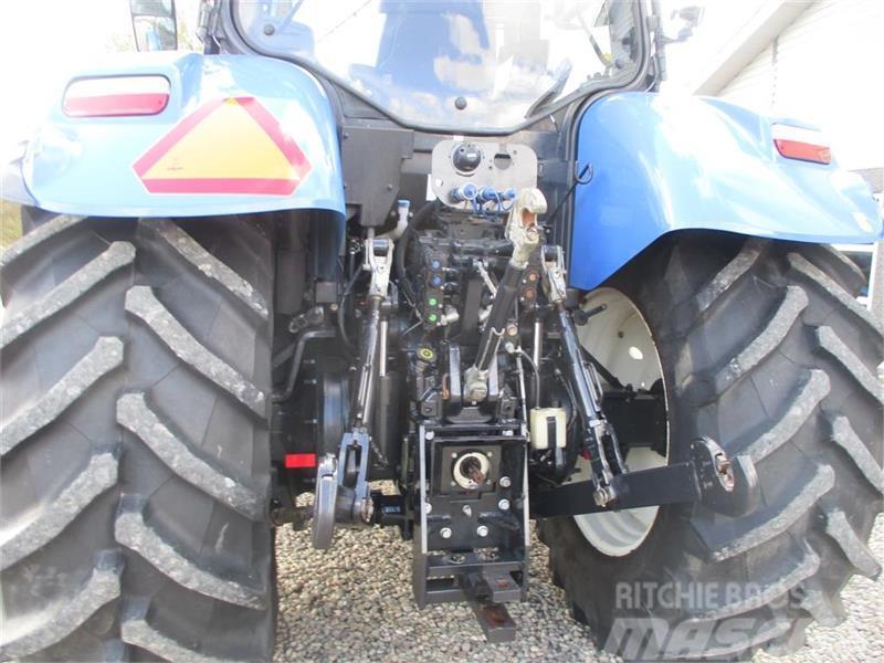 New Holland T7.175 AutoCommand med Frontlift & FrontPTO Τρακτέρ