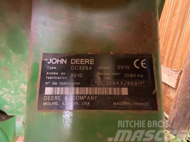 John Deere 328A Χορτοκοπτικά-διαμορφωτές