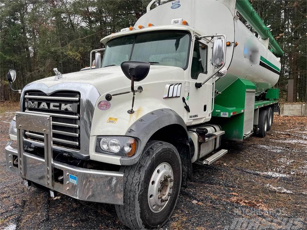 Mack Granite GU713 Φορτηγά αγροτικής χρήσης/για σπόρους