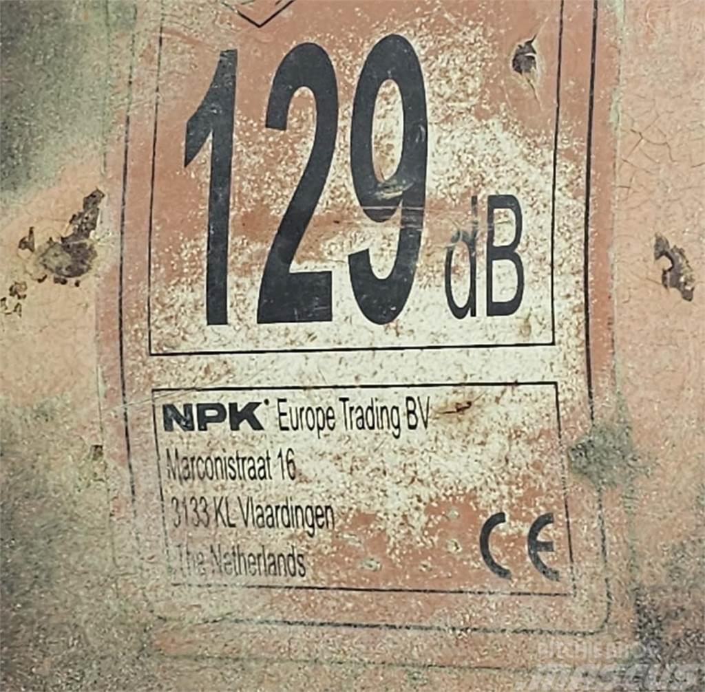 NPK E-210 C iskuvasara NTP10 kiinnikkeellä Σφυριά / Σπαστήρες