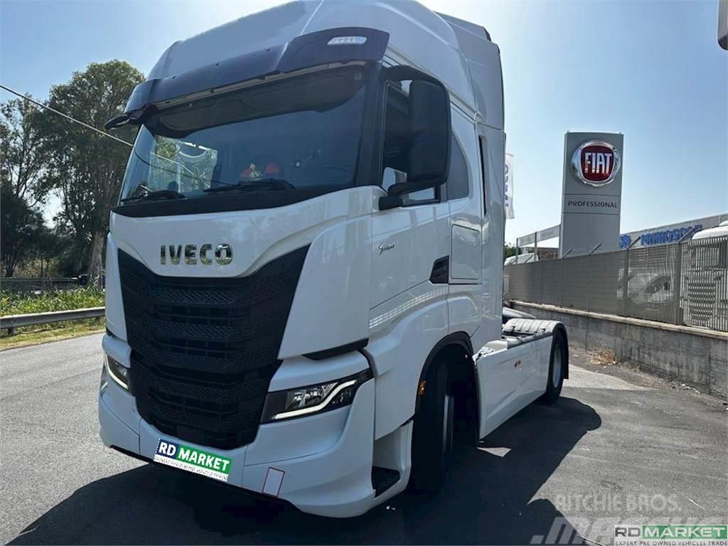 Iveco AS440S48 Τράκτορες